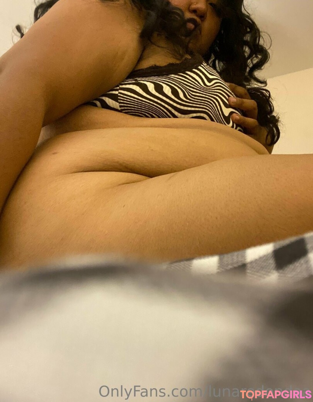 Naakte gelekte OnlyFans-foto van Lunaredondaa #45 Naakte gelekte OnlyFans-foto van Lunaredondaa #45