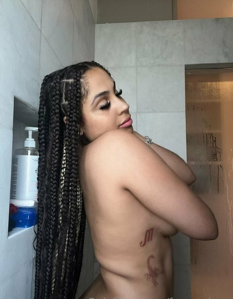 Naakte gelekte OnlyFans-foto van Freemelons