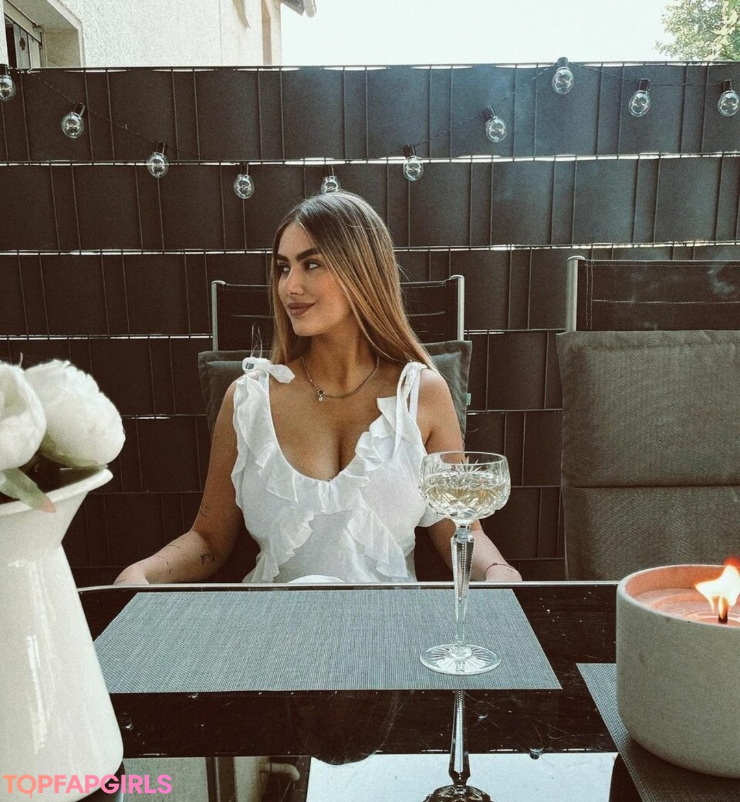 Naakte gelekte OnlyFans-foto van Lisastraube #41 Naakte gelekte OnlyFans-foto van Lisastraube #41