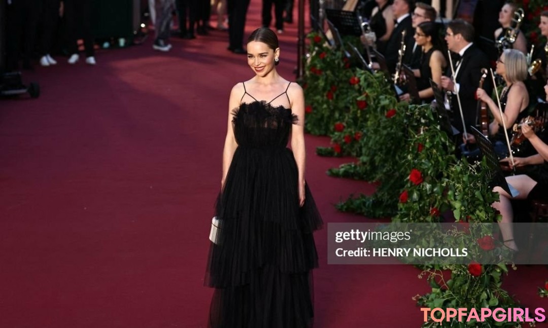 Naakte gelekte OnlyFans-foto van Emilia Clarke #1216