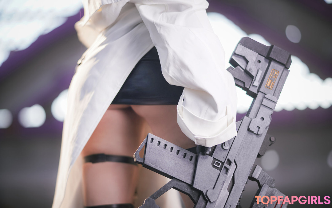 Naakte gelekte OnlyFans-foto van Eeelyeee #1001