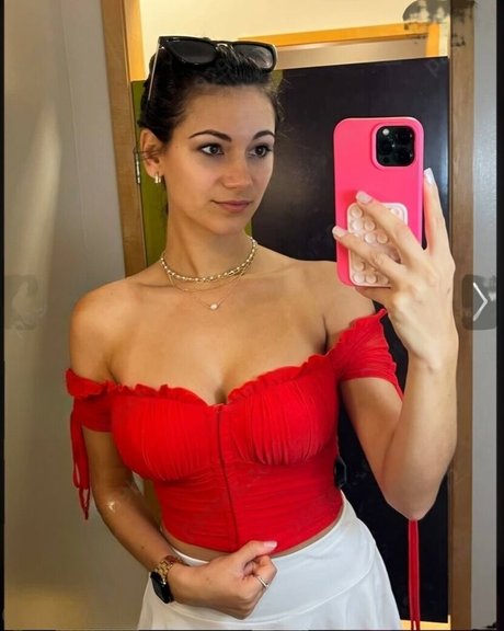 Naakte gelekte OnlyFans-foto van Alexia Raye