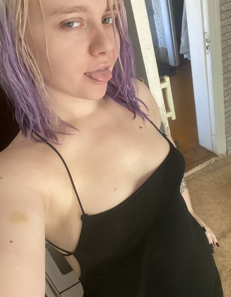 Naakte gelekte OnlyFans-foto van Leahmplay