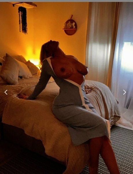 Naakte gelekte OnlyFans-foto van Ashlyn Taylor
