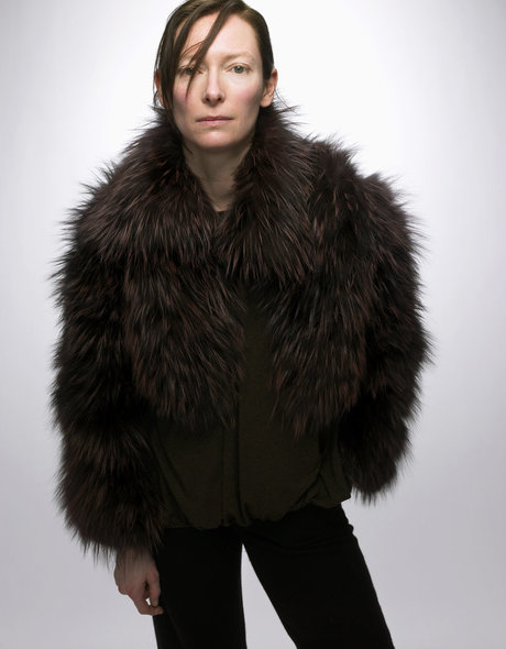Naakte gelekte OnlyFans-foto van Tilda Swinton
