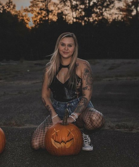 Naakte gelekte OnlyFans-foto van Hotblondie95
