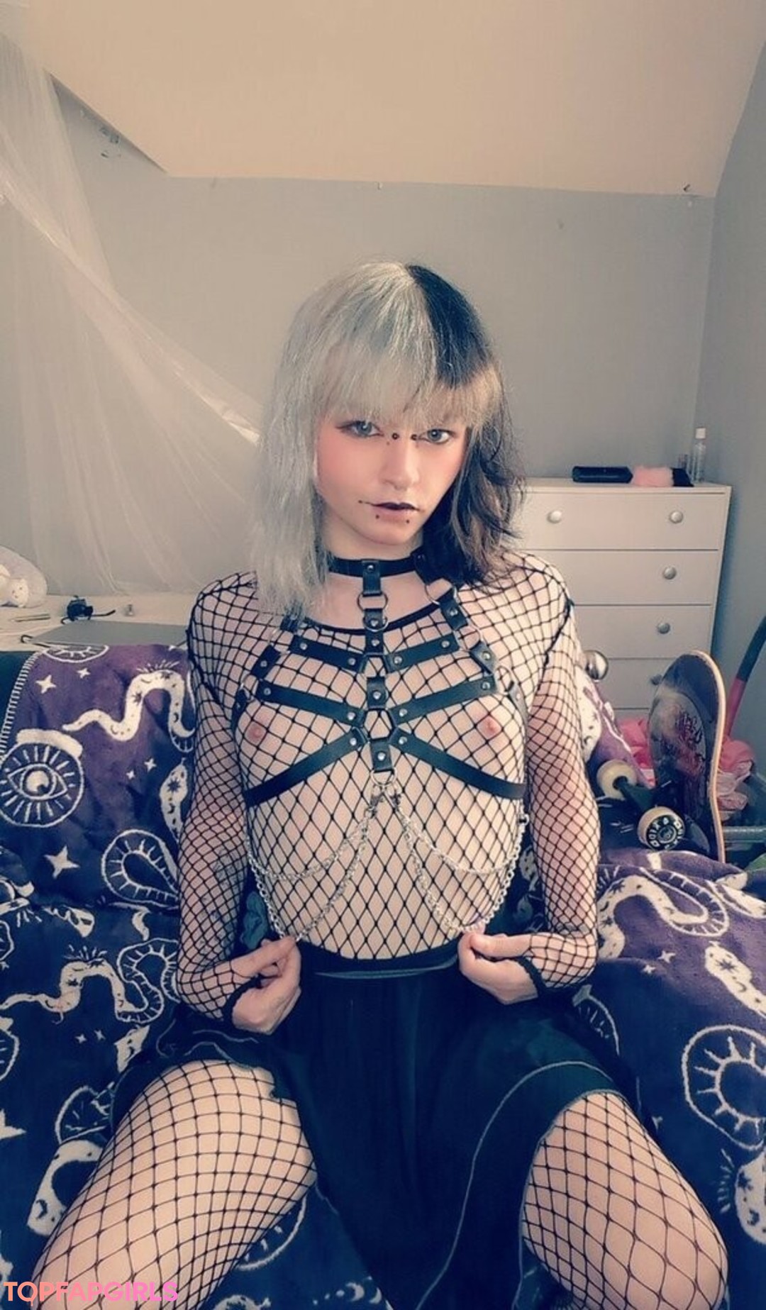 Naakte gelekte OnlyFans-foto van Faye Hizuki #20 Naakte gelekte OnlyFans-foto van Faye Hizuki #20