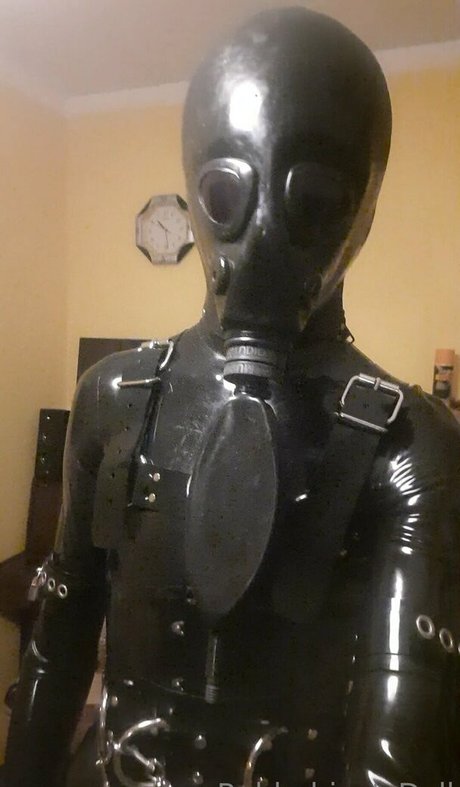 Rubbobject_doll