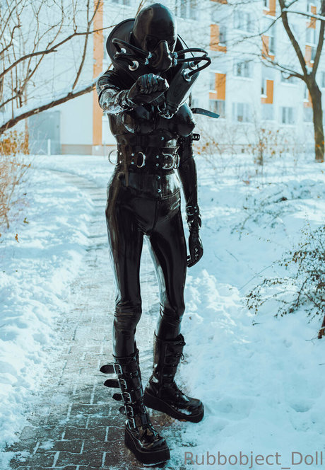 Rubbobject_doll