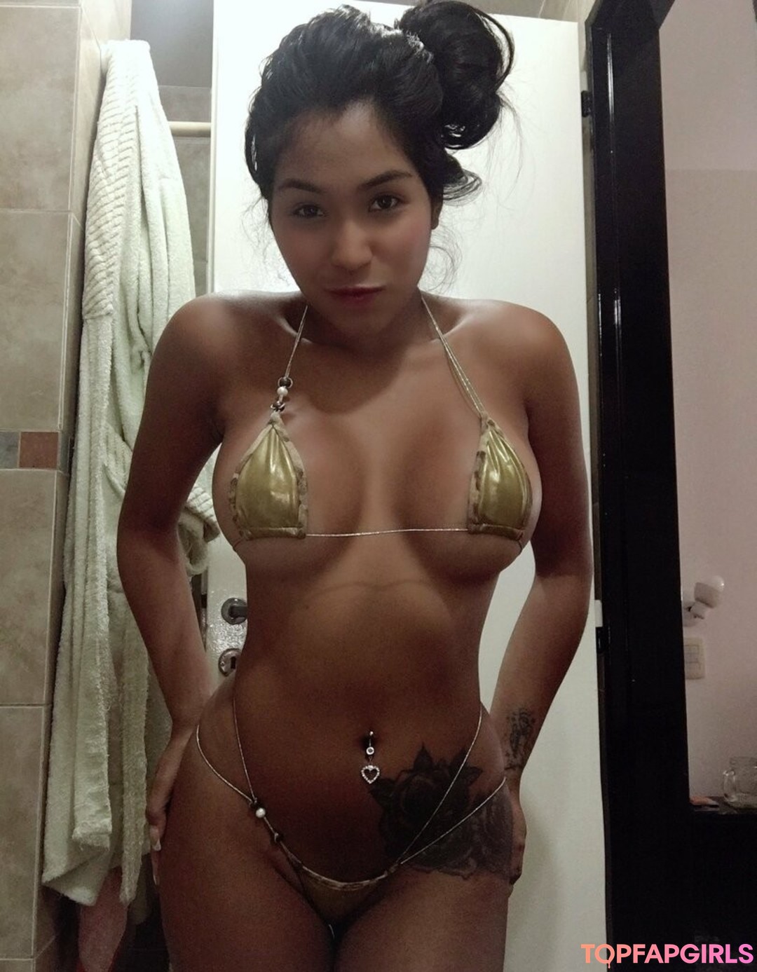 Naakte gelekte OnlyFans-foto van Kenderlyramirez #5 Naakte gelekte OnlyFans-foto van Kenderlyramirez #5