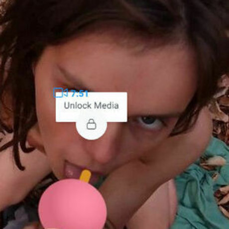 Naakte gelekte OnlyFans-foto van Beautybird