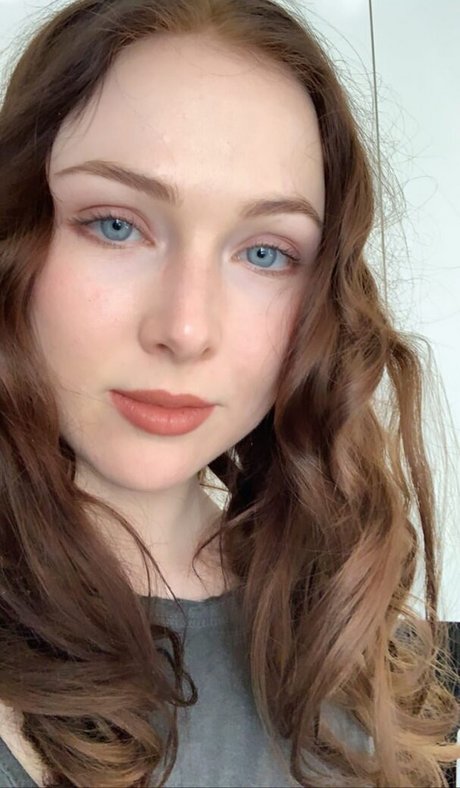 Molly Quinn