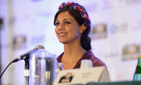 Naakte gelekte OnlyFans-foto van Morena Baccarin