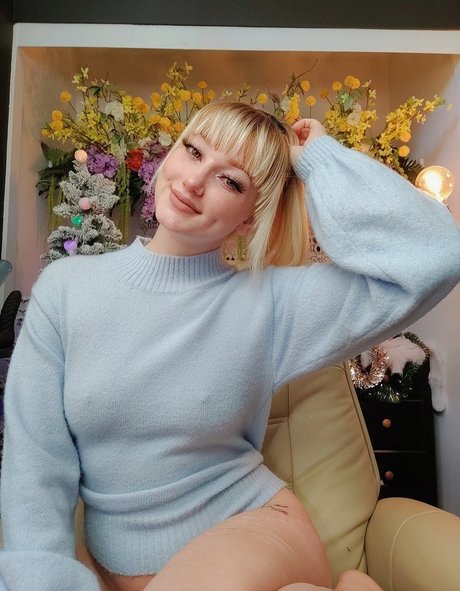 Naakte gelekte OnlyFans-foto van Meltymochi