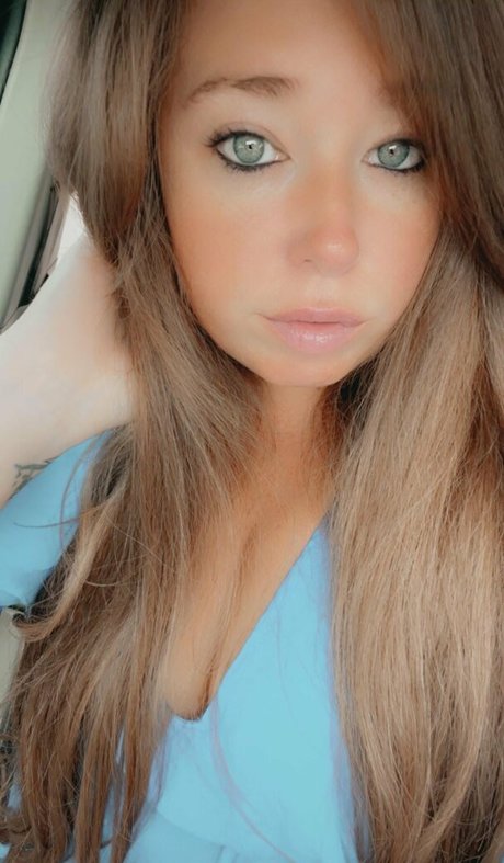 Ivy Mia