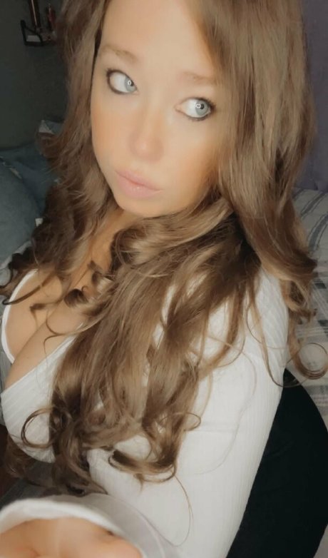 Ivy Mia