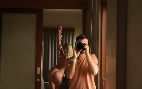 Naakte gelekte OnlyFans-foto van Kikiboy Megakikiboy