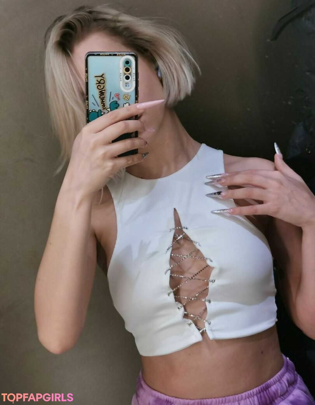 Naakte gelekte OnlyFans-foto van Funsnail #1018