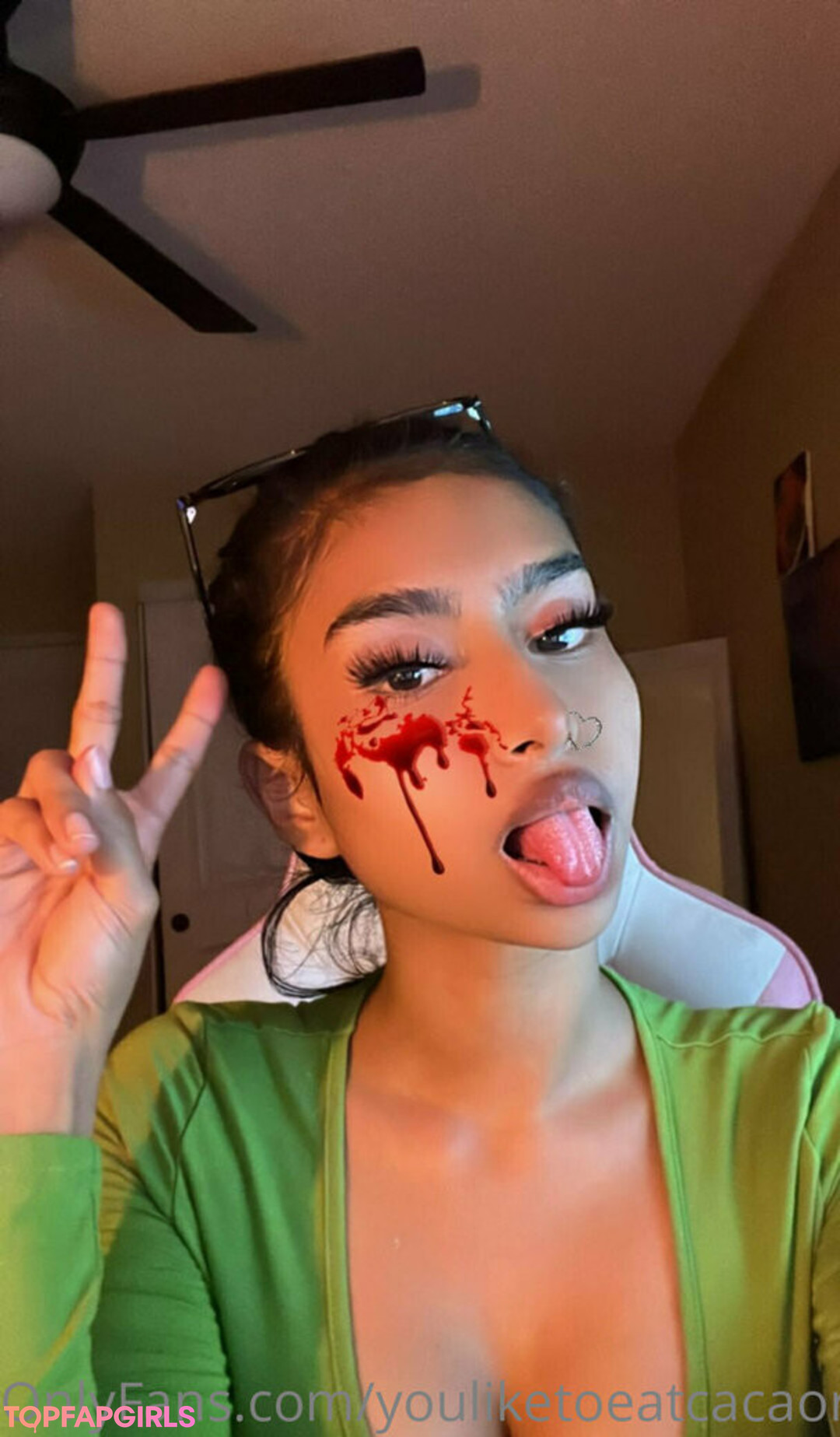 Naakte gelekte OnlyFans-foto van Theultimatedeciever #43 Naakte gelekte OnlyFans-foto van Theultimatedeciever #43