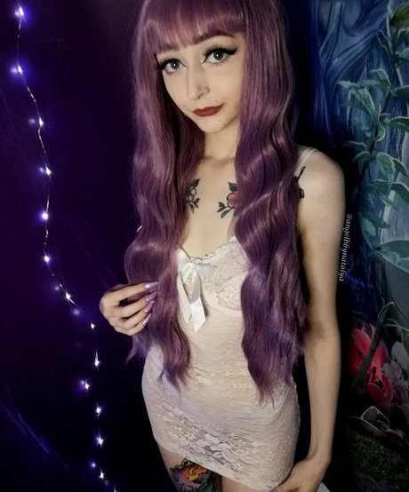 Naakte gelekte OnlyFans-foto van Angelbbynatalya