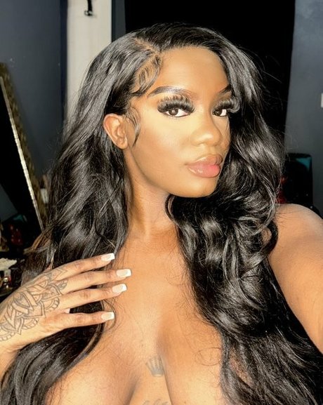 Naakte gelekte OnlyFans-foto van Missgushers