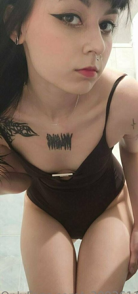 Naakte gelekte OnlyFans-foto van Naomibright