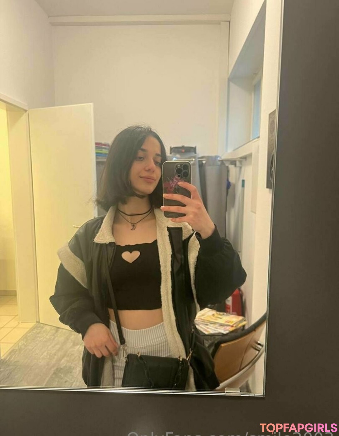 Naakte gelekte OnlyFans-foto van Smile2003 #86 Naakte gelekte OnlyFans-foto van Smile2003 #86