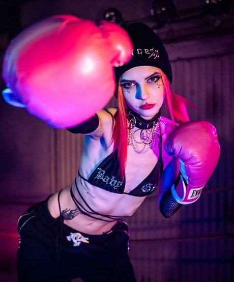 Naakte gelekte OnlyFans-foto van Sasha