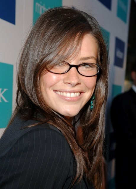 Naakte gelekte OnlyFans-foto van Evangeline Lilly