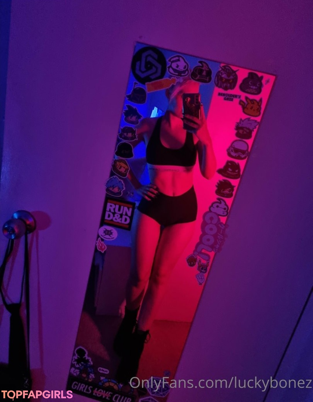 Naakte gelekte OnlyFans-foto van Luckybonez #1072