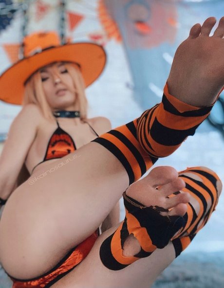 Naakte gelekte OnlyFans-foto van Kainosaurus