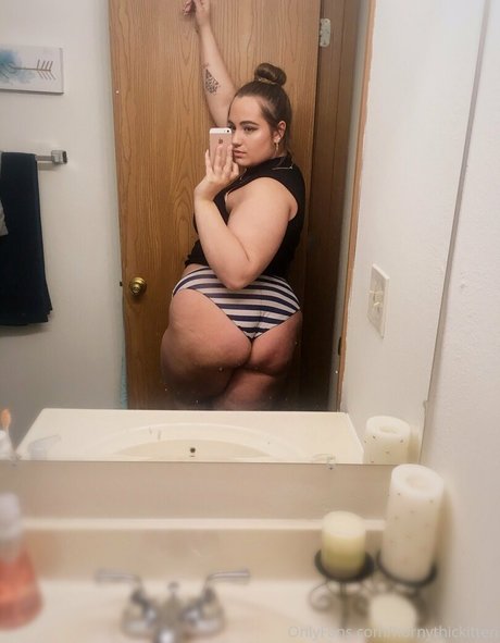 Hornythickitten