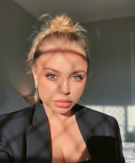 Naakte gelekte OnlyFans-foto van Madison Mclachlan