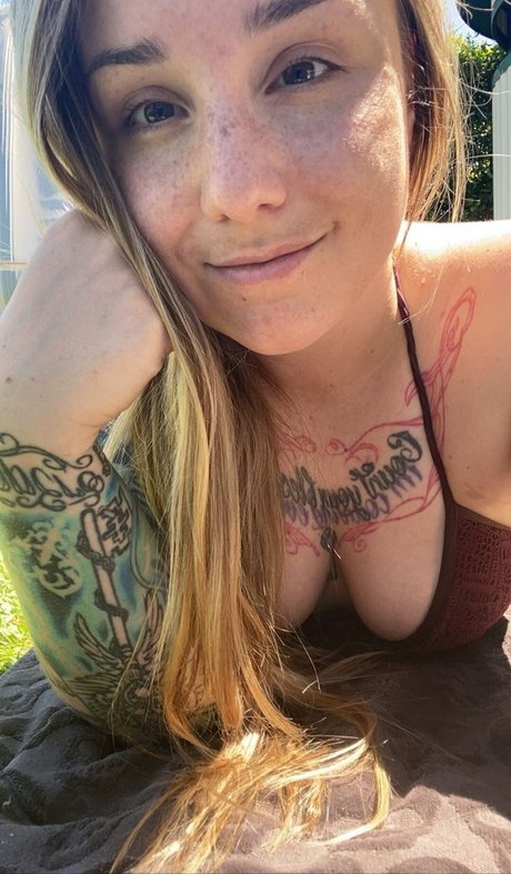 Naakte gelekte OnlyFans-foto van Missrage