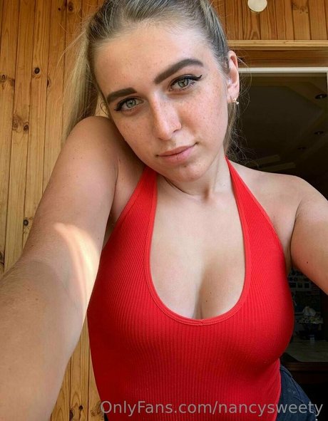 Naakte gelekte OnlyFans-foto van Nancysweety