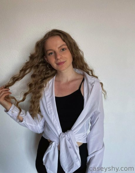 Naakte gelekte OnlyFans-foto van Caseyshy
