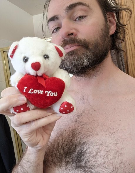 Naakte gelekte OnlyFans-foto van Hairhound