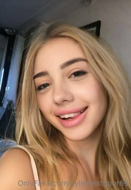 Kylienextdoor69