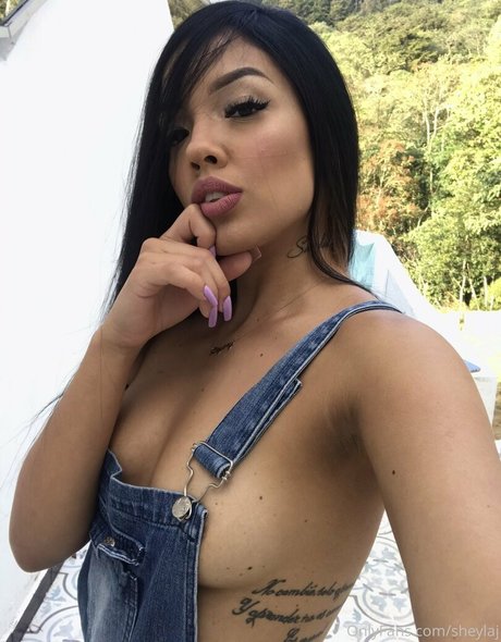 Naakte gelekte OnlyFans-foto van Sheylaj