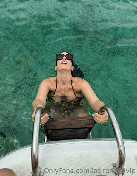 Naakte gelekte OnlyFans-foto van Lasirena69vip