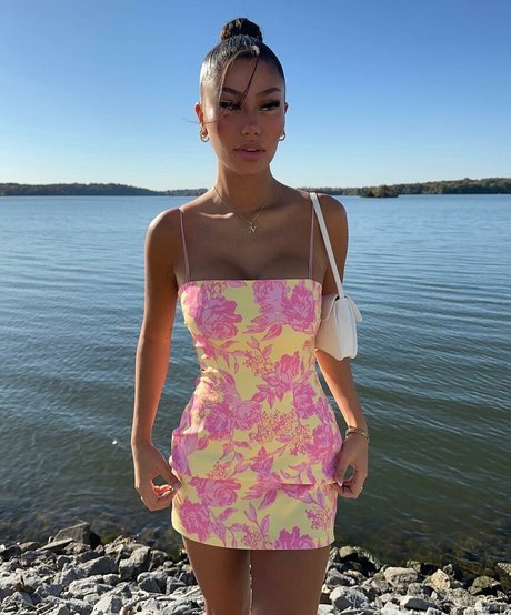 Naakte gelekte OnlyFans-foto van Nicole Anderson