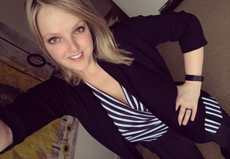 Naakte gelekte OnlyFans-foto van Healthyhappyfitandproud