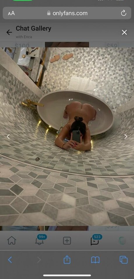 Naakte gelekte OnlyFans-foto van Encaofficial