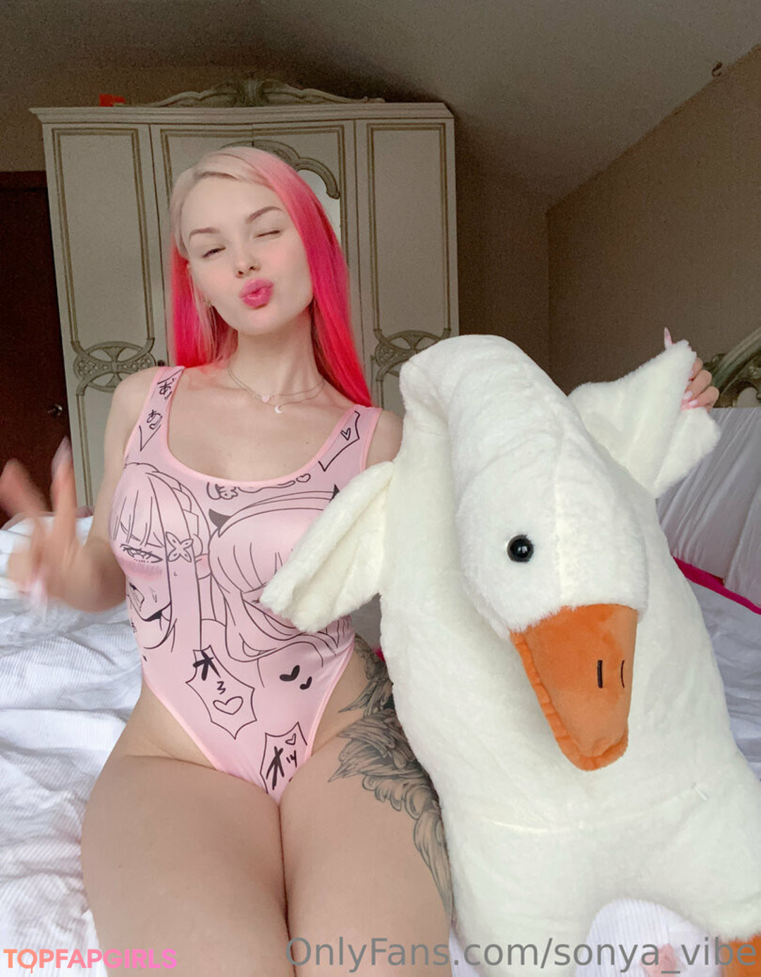 Naakte gelekte OnlyFans-foto van Catchmyvibe #1488