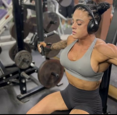 Bree.physique_ifbbpro