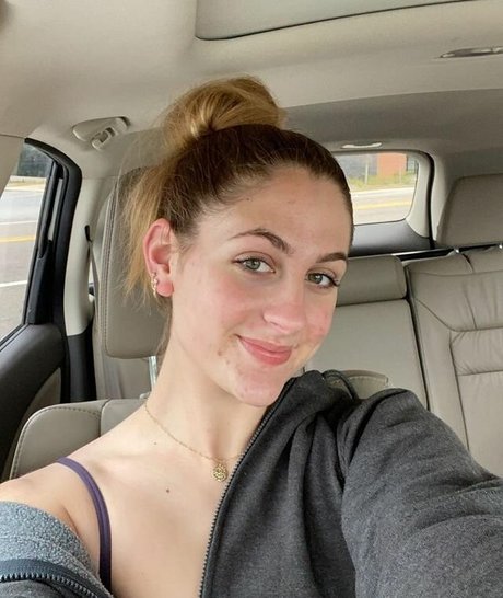 Naakte gelekte OnlyFans-foto van Rachel Wohlford