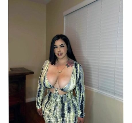 Naakte gelekte OnlyFans-foto van Jessica Kann