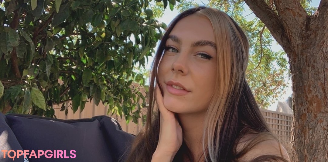 Naakte gelekte OnlyFans-foto van Paladinamber #44 Naakte gelekte OnlyFans-foto van Paladinamber #44