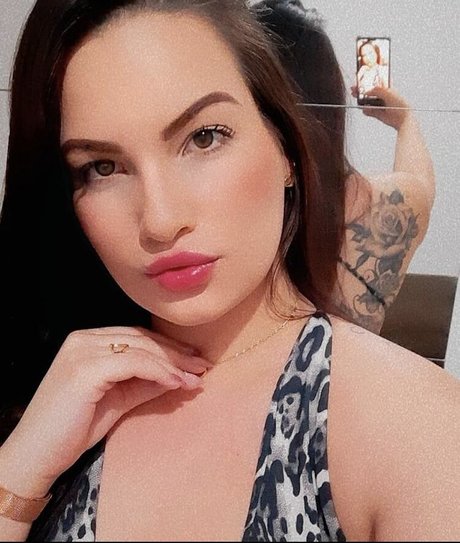 Naakte gelekte OnlyFans-foto van Mulheres De Campinas