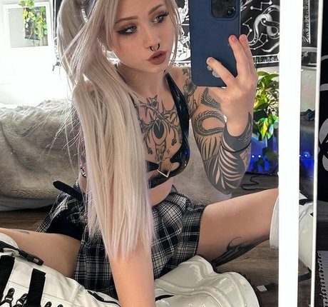 Naakte gelekte OnlyFans-foto van Alisawaifu